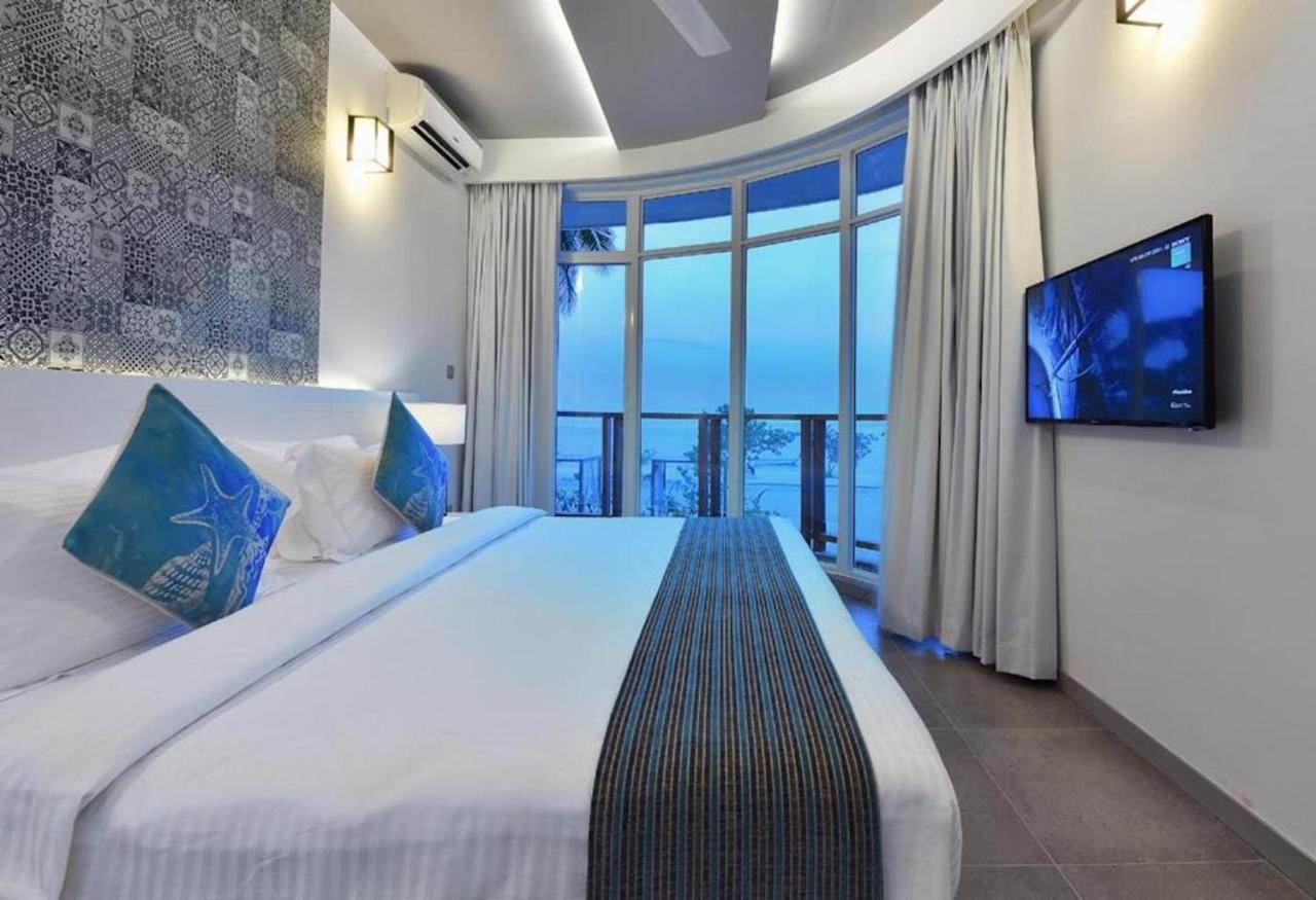 Velana Beach Hotel Maldives Maafushi Zewnętrze zdjęcie