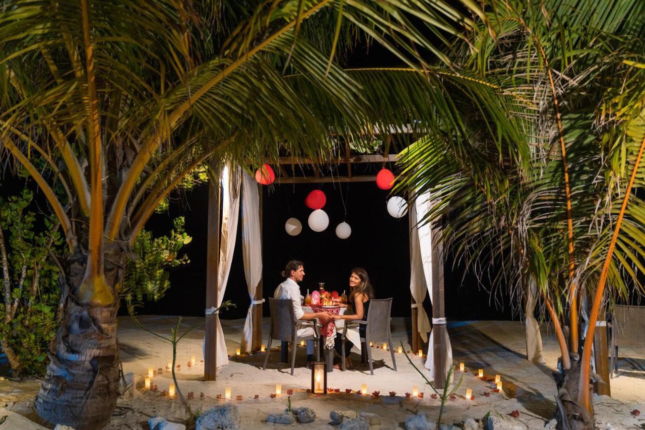 Velana Beach Hotel Maldives Maafushi Zewnętrze zdjęcie