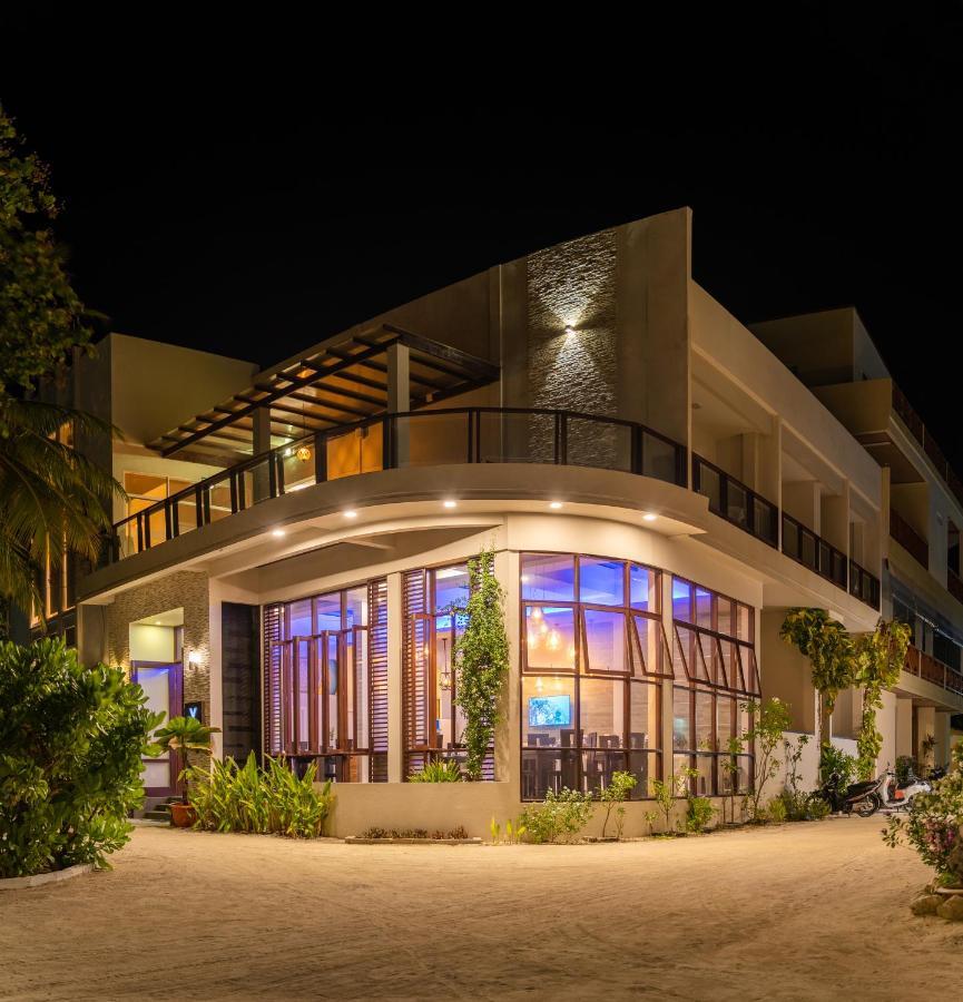 Velana Beach Hotel Maldives Maafushi Zewnętrze zdjęcie