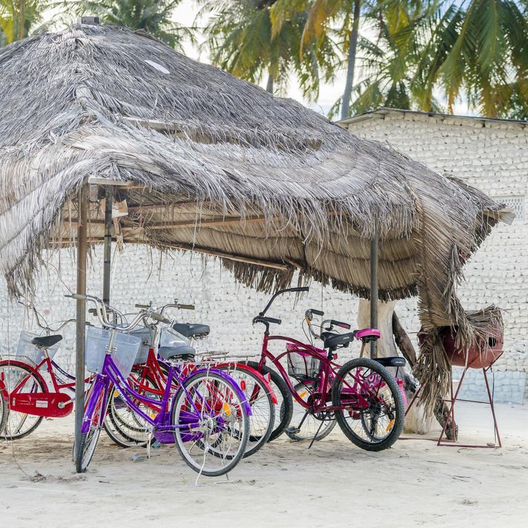 Velana Beach Hotel Maldives Maafushi Zewnętrze zdjęcie